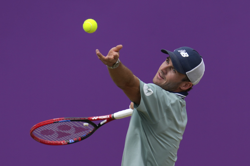 他在赛场上 他在赛场上