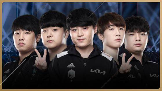 肖赧：王大雷和蒋光太将分别出任本期国足第一及第二队长