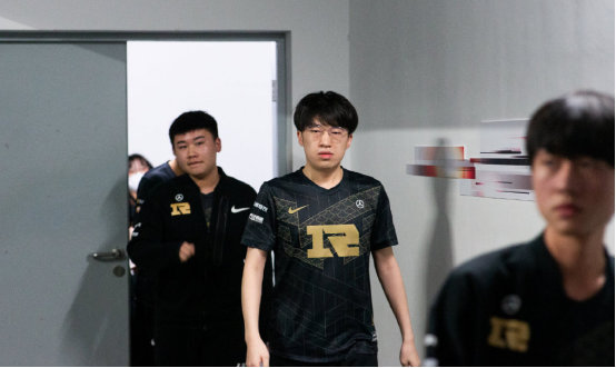 湖凯热牛 湖凯热牛